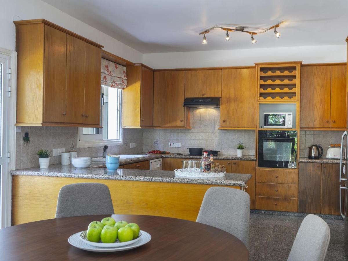 Meneou Seaside Mansion 7 Villa Larnaca Eksteriør billede