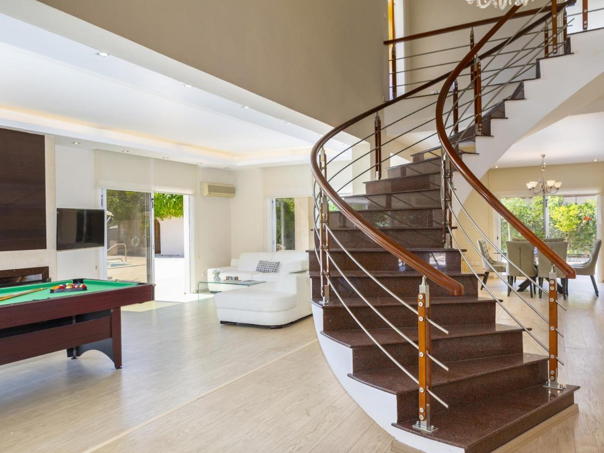 Meneou Seaside Mansion 7 Villa Larnaca Eksteriør billede
